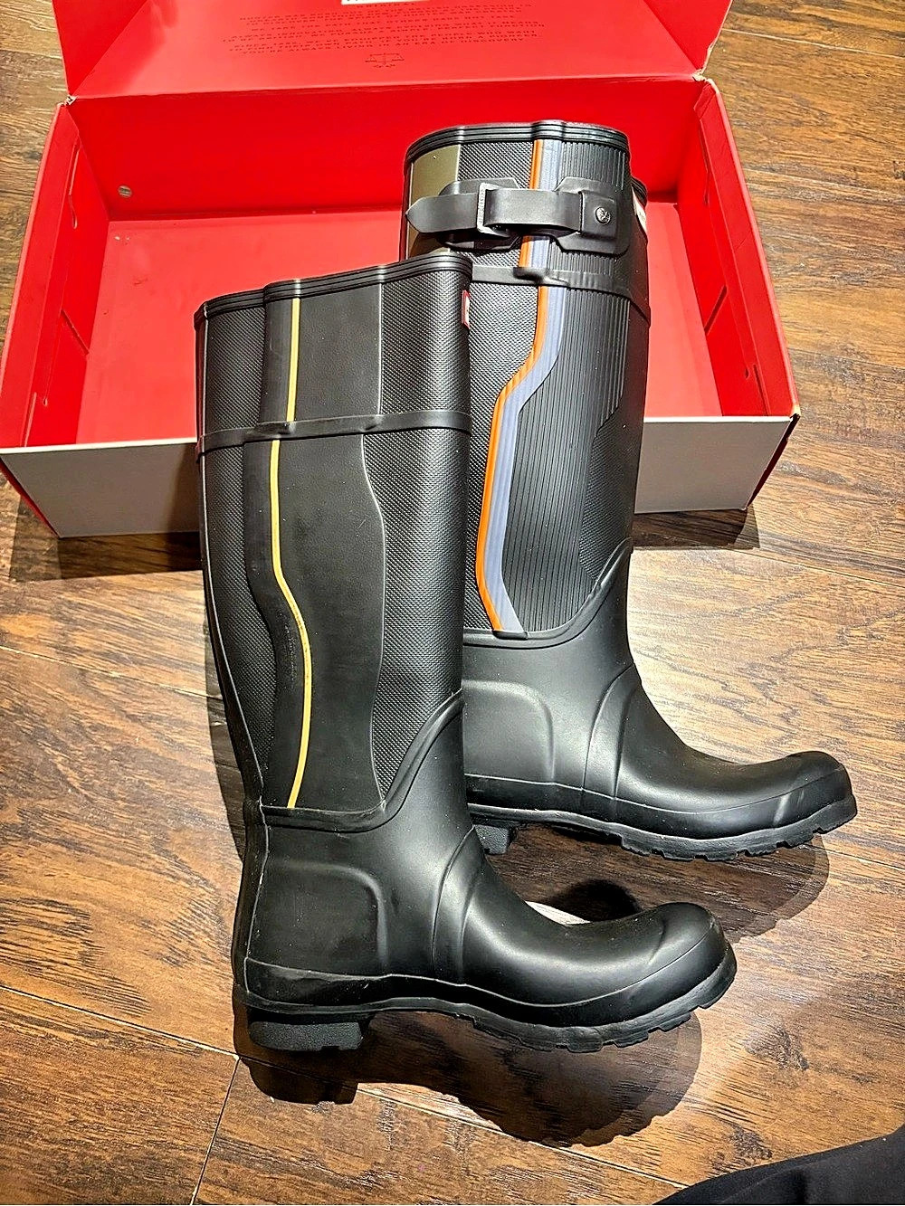 Hunter Worg Tall BT Beismic Shift Tall Rain Boots US 7 Black & Orange